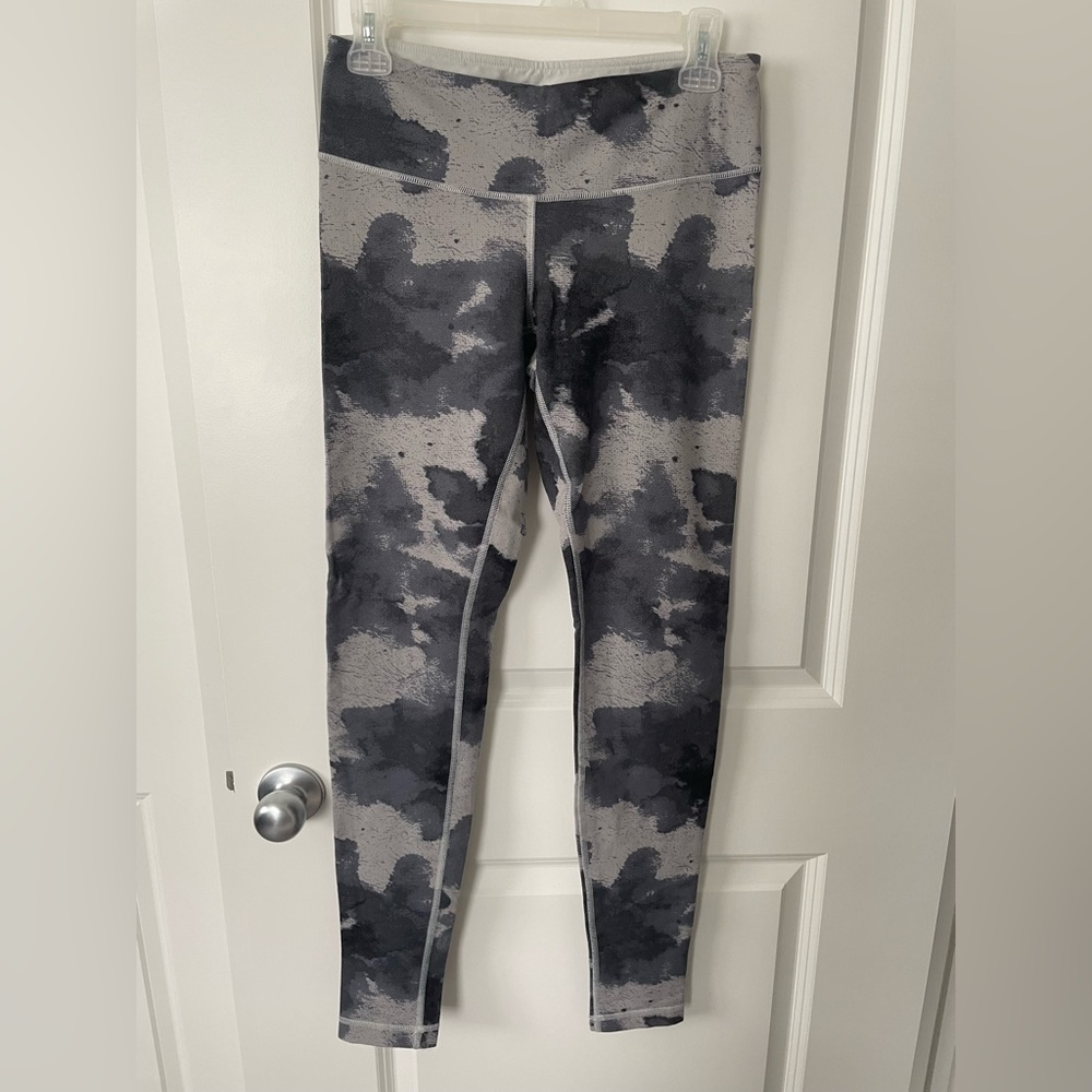 Lululemon Leggings Grey Pattern